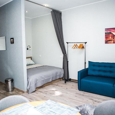 Luxury Flat In Downtown Apartamento Lviv Exterior foto